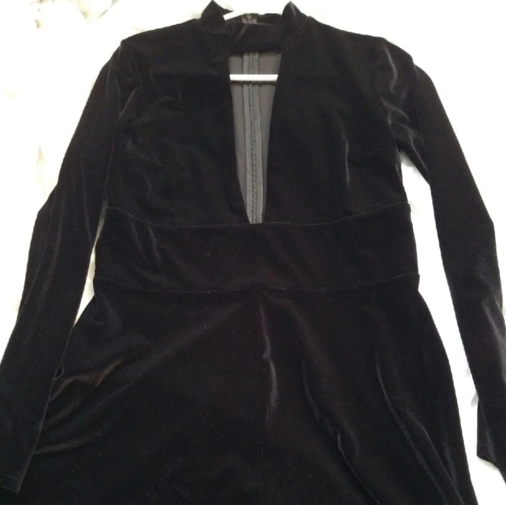 Romper - Picture 2 of 5